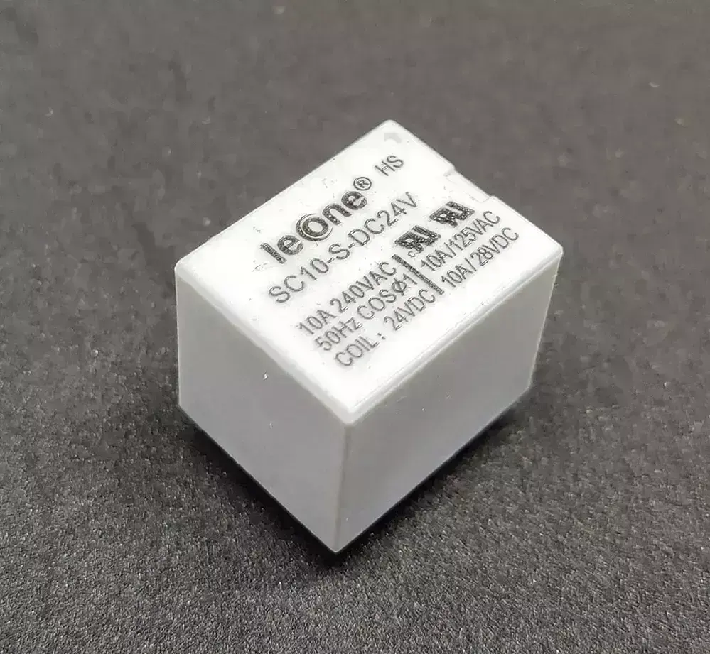 Invento ISC 1507-4 White Current Sugar Cube PCB Mount Relay SPDT Relay 10A Set of 10